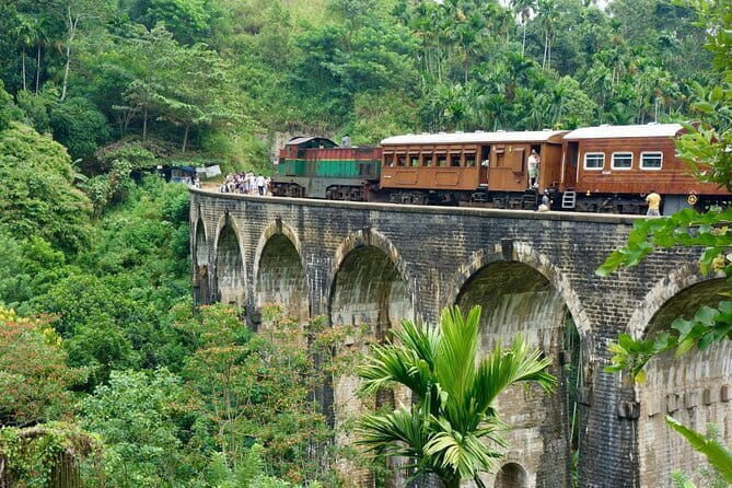 Sri Lanka Ella Private Day Tour Nine Arch & Elephant transit home - Little Adam’s Peak, the day’s best view