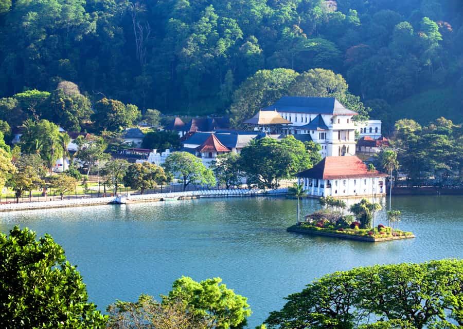 Sri Lanka Private 2-day Tour:Train Trip, Kandy, Nuwara Eliya - Why this two-day route works