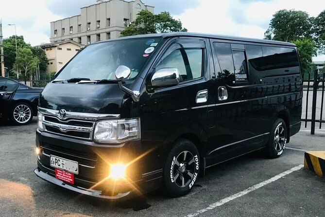 Sri Lanka Private Transfer from Colombo Airport to Anywhere - Choosing the right vehicle for your party