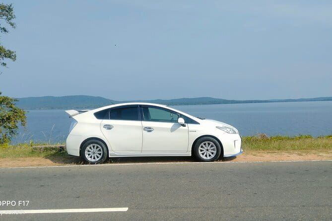 Sri Lanka Round Tour with English Speaking Driver Guide and Car - Who will get the best value