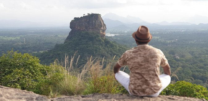 Sri Lanka tours 12-Day wildlife Tour with driver,Car or Van and accommodations - Waterfalls, rock carvings, and Yala wildlife