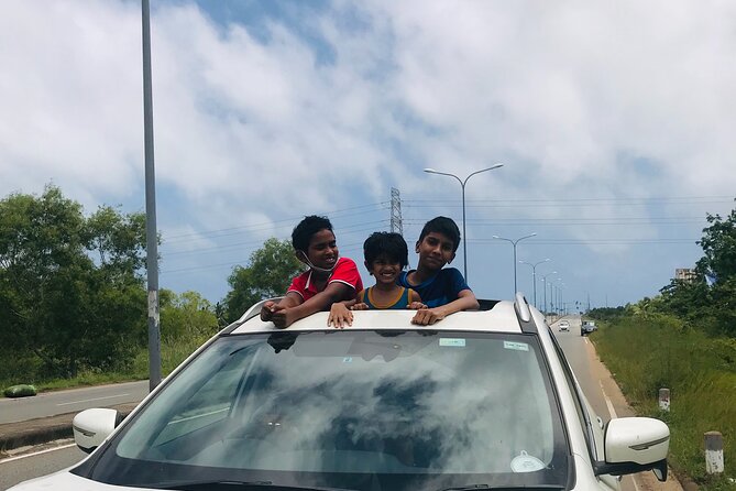 Srilanka airport to colombo transfers - The people behind the steering wheel