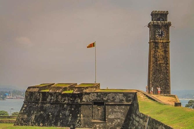 SriLanka Shore Excursion by Genuine Srilankans - Colombo National Museum gives the day its context