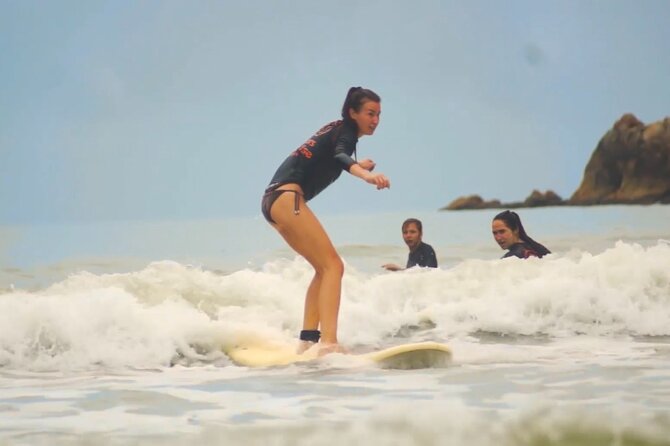 Surf Camp in Weligama Beach Sri Lanka - Accommodation and arrival costs