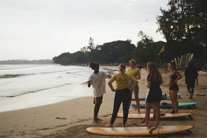 Surf with Apple - What makes this Weligama surf lesson different
