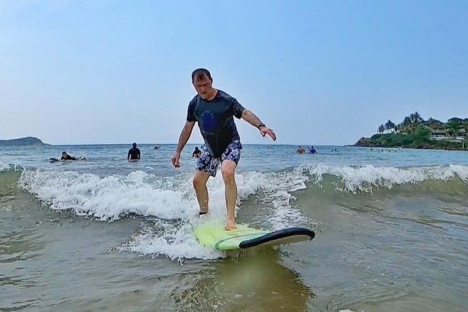 Surfing Lessons at Unawatuna - Practicing on a consistent beginner break