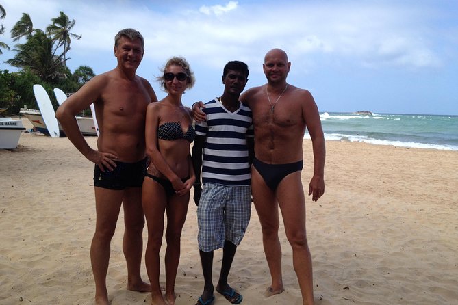 Surfing Lessons - Arriving at 360 Galle Road