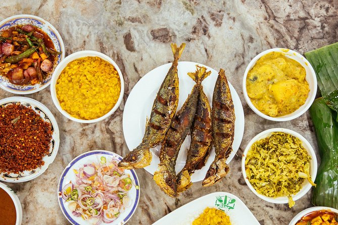The 10 Tastings of Colombo With Locals: Private Street Food Tour - Pickled Fruit and Cassava Chips by the Red Masjid