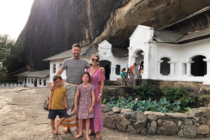 The Most popular Personalized round Tour In Sri Lanka-Day Charged - Day 2: Kandy’s sacred temple and evening dance