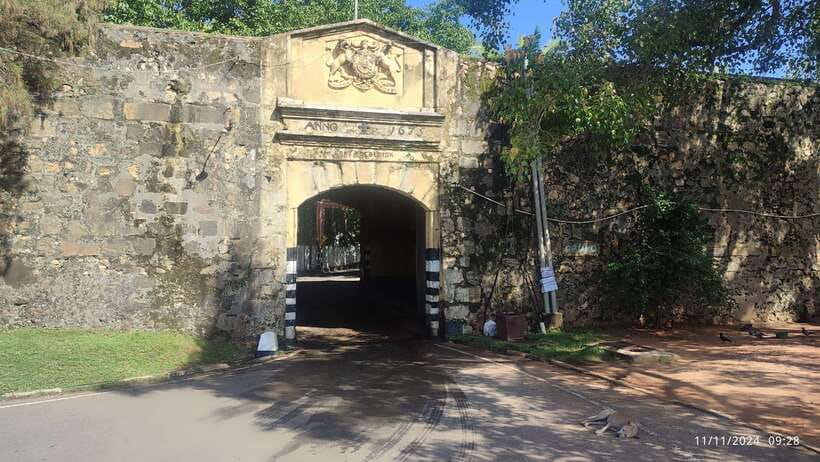 Trincomalee: City Tour with Koneswarm and Crocodile lake - Practical tips for a smoother morning