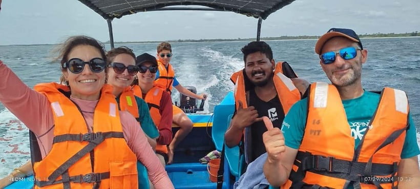 Trincomalee: Dolphin & Whale Watching Boat Tour - How to improve your morning on the water