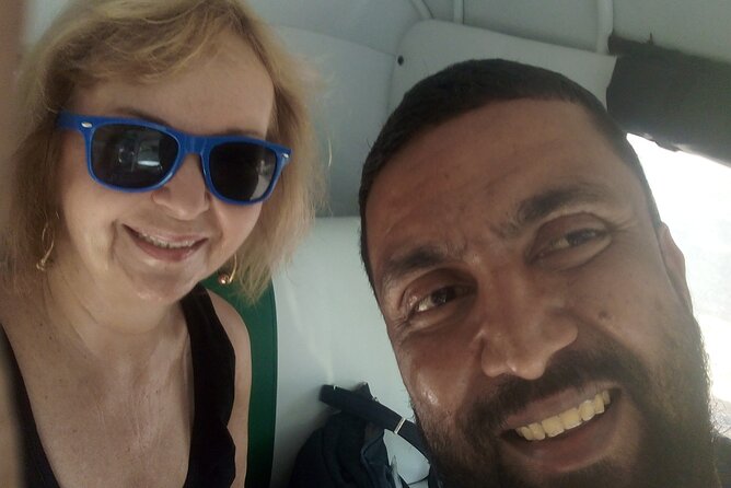 Tuk ride is very cheap in colombo (All inclusive)city tour - A Hindu temple with bright detail