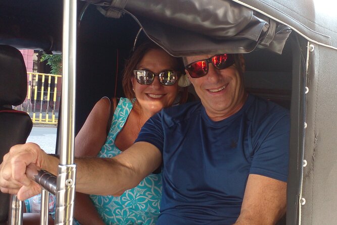 Tuk ride is very cheap in colombo (All inclusive)city tour - Gangaramaya Temple and the extra $2 decision