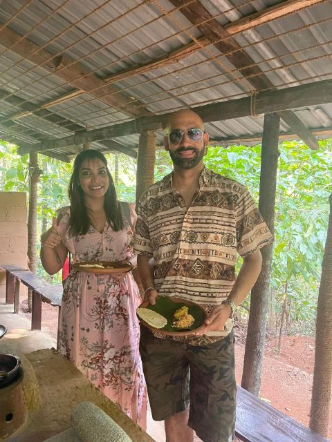 Udawalawe: Farm to Table Cooking & Authe: Village Experience - Cinnamon peeling with a real connection to the meal