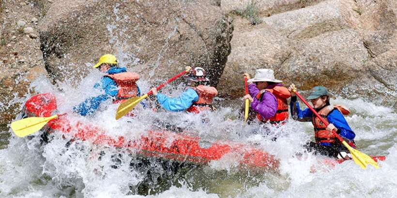 White Water Rafting in Kitulgala - Meeting at A7 and preparing for the river