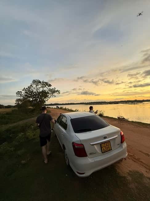 Yala Village Tour: Pottery Class, Lake and Temple Visits - Tissa Lake provides the quietest ending